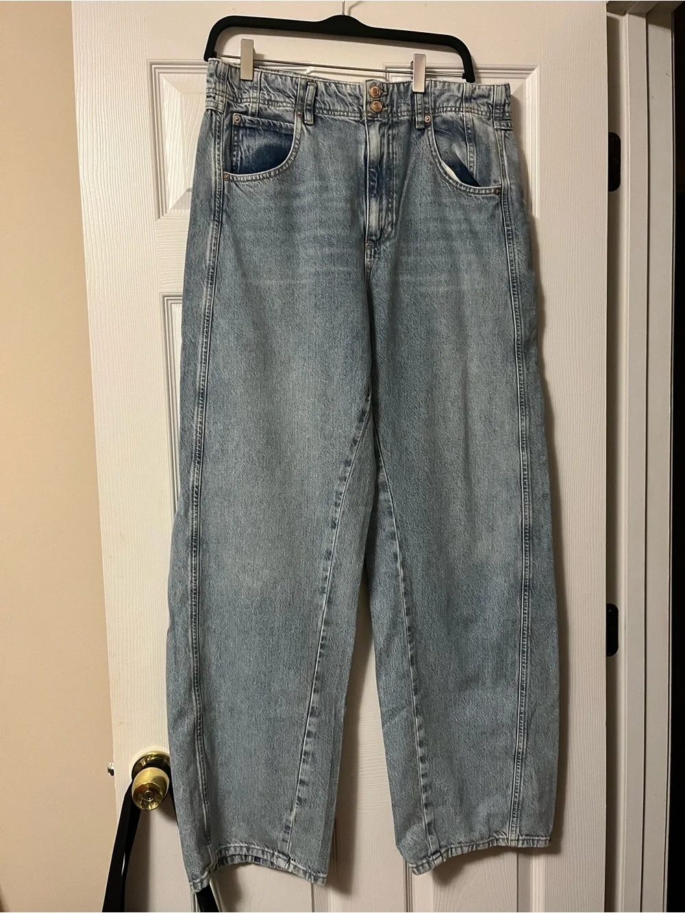 Free People/ We the free Aster high rise Straight Leg Jeans in Swarm Size 32